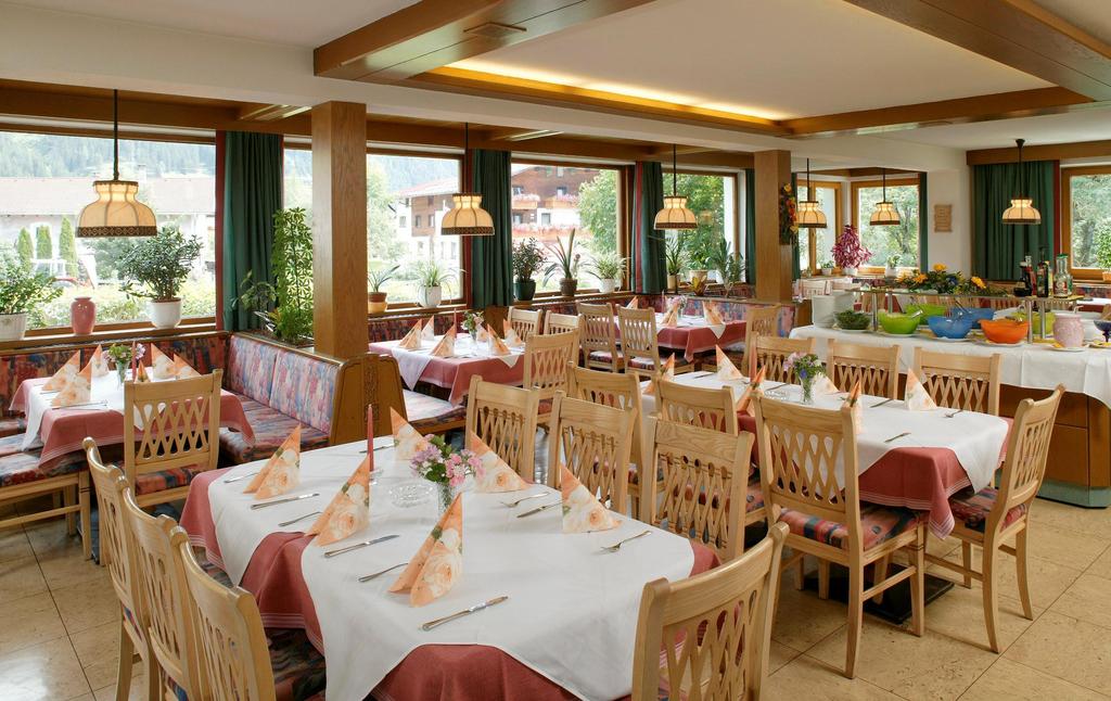 Holzgau restaurant-Baren