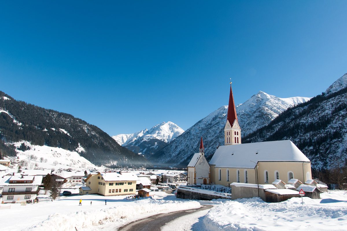 Holzgau_Kirche